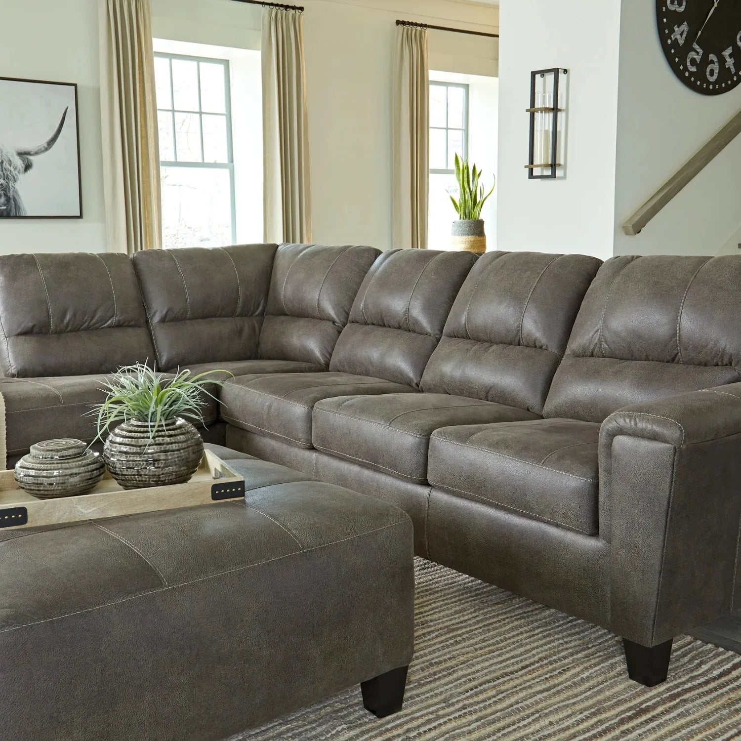 Soroca 2-Piece Sectional and Ottoman